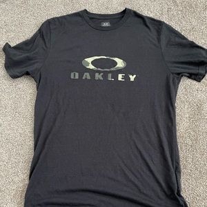Oakley camo print shirt